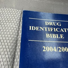 Drug Identification Bible 2004-2005 Textbook Identification