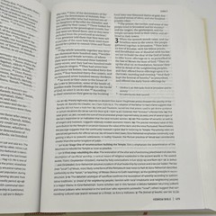 The New Oxford Annotated Bible: New Revised Standard Version Fifth Edition Study