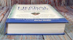 The Herbal Drugstore by Linda B. White, M.D. & Steven Foster (2000, Hardcover)