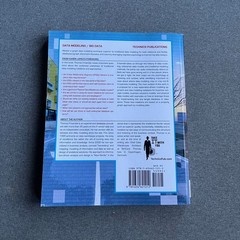 Graph Data Modeling for NoSQL and SQL: Visualize Structure and Meaning Paperback