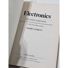 Electronics 2nd Edition Self Teaching Guide Harry Kybett Textbook 1986